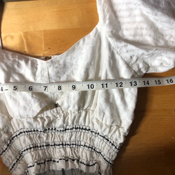 Rue Stiic Puff Sleeve Babydoll Top Size XS White Milkmaid Cottage Farmhouse - Picture 6 of 8